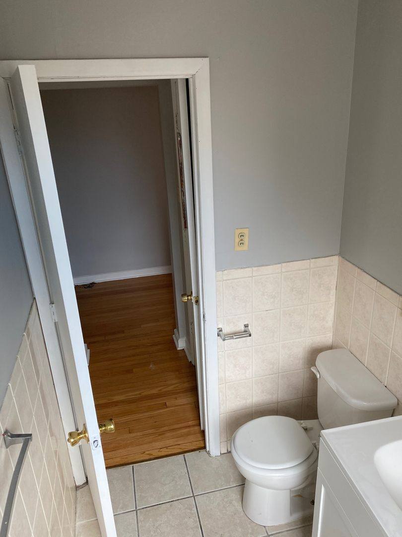 Apartment for rent at 1721-25 E 79th St, Chicago, IL 60617