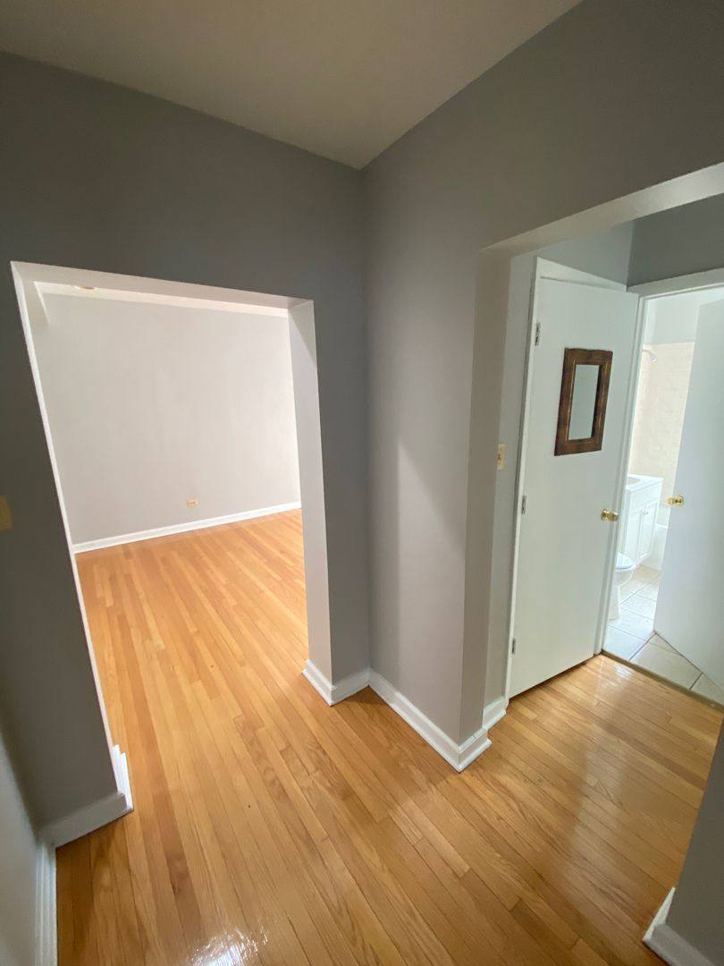 Apartment for rent at 1721-25 E 79th St, Chicago, IL 60617
