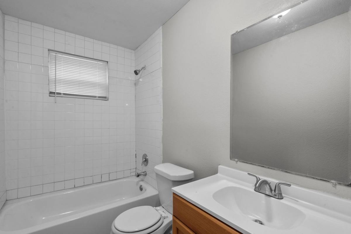 Apartment for rent at 2328 Boss St, La Marque, TX 77568