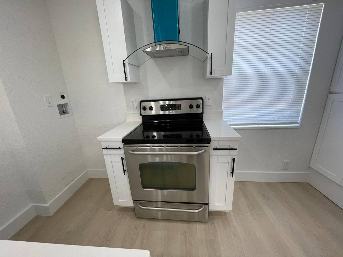 Apartment for rent at 1015 NE 17 Ave, Fort Lauderdale, FL 33304