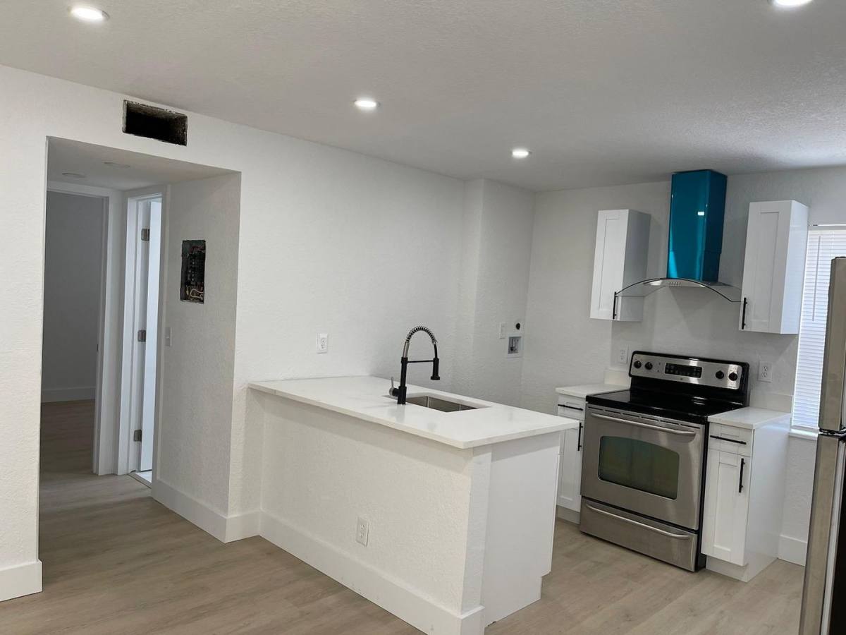Apartment for rent at 1015 NE 17 Ave, Fort Lauderdale, FL 33304