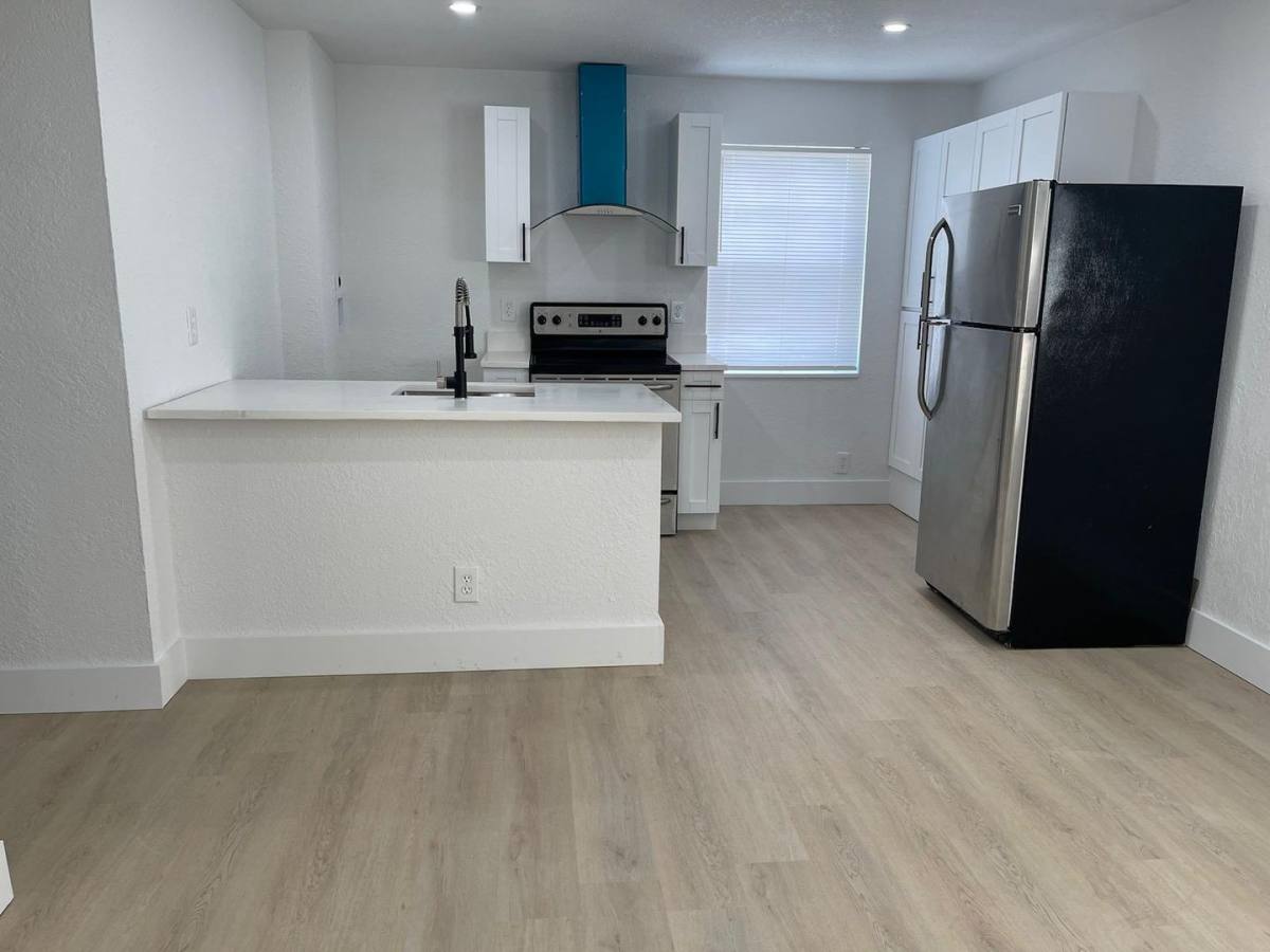 Apartment for rent at 1015 NE 17 Ave, Fort Lauderdale, FL 33304