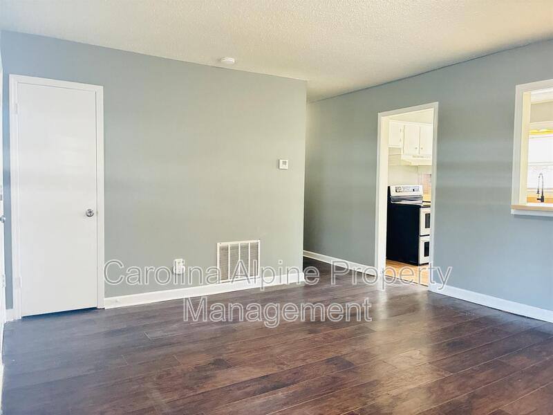 House for rent at 3729 Somerset Dr, Gastonia, NC 28052