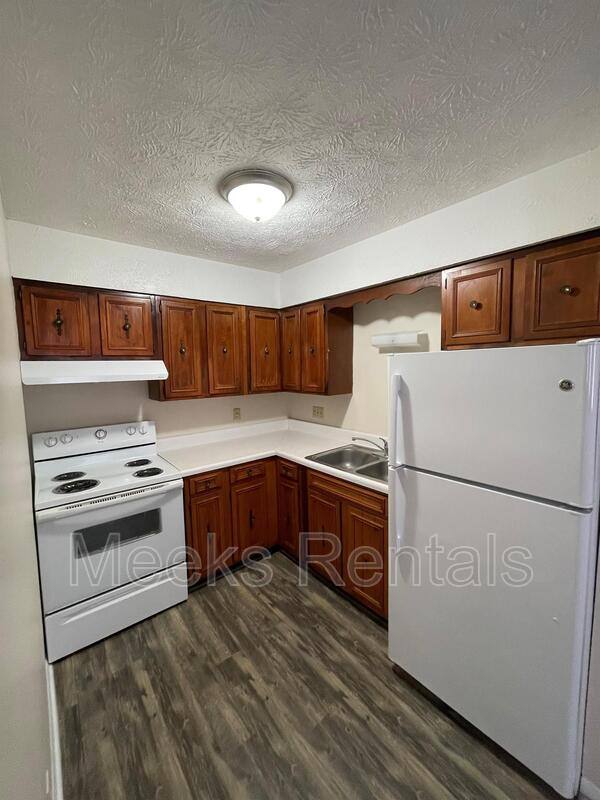 Apartment for rent at 1739 6th Ave, Huntington, WV 25703