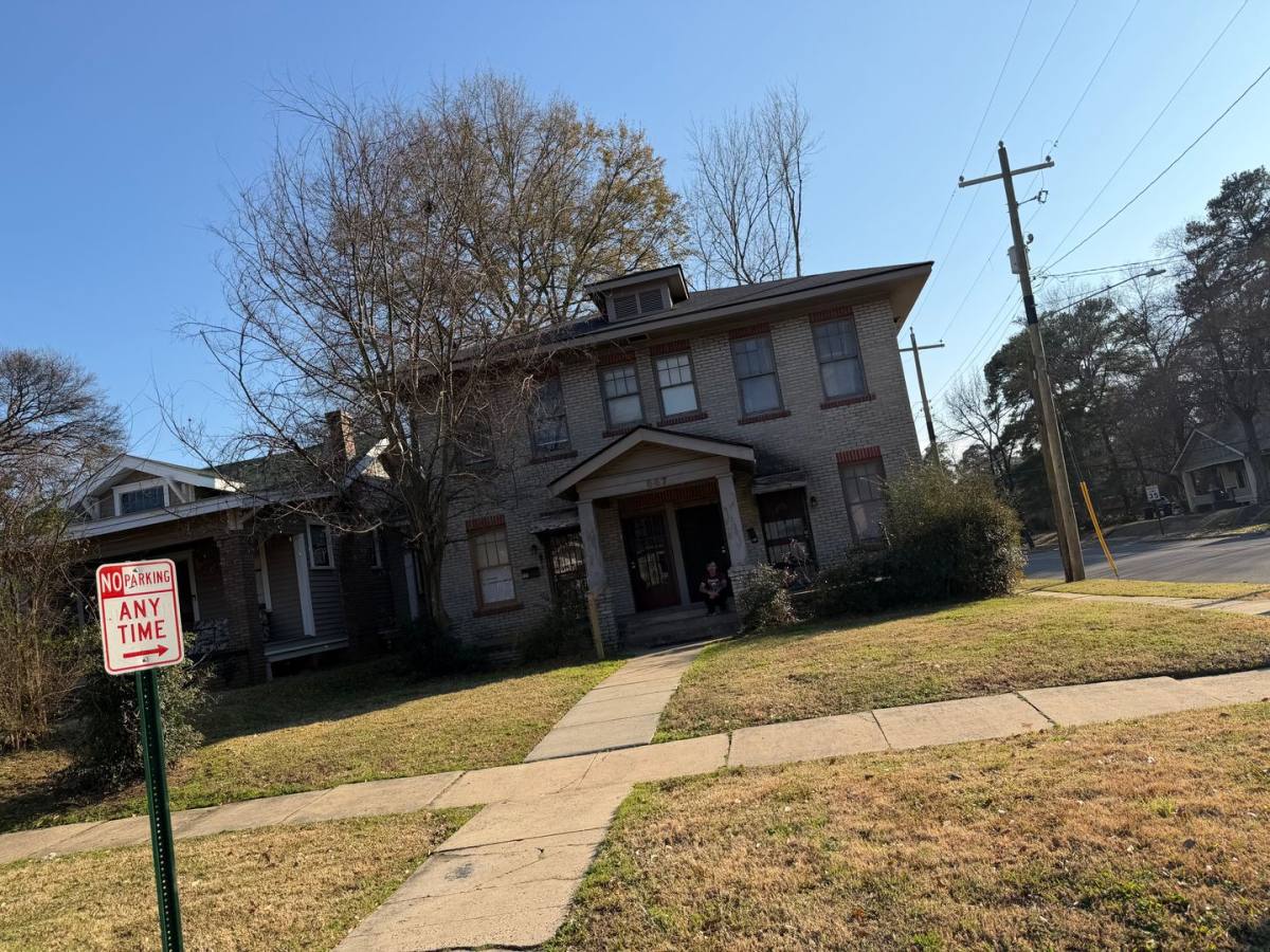 House for rent at 557 1 2 Merrick St, Shreveport, LA 71104