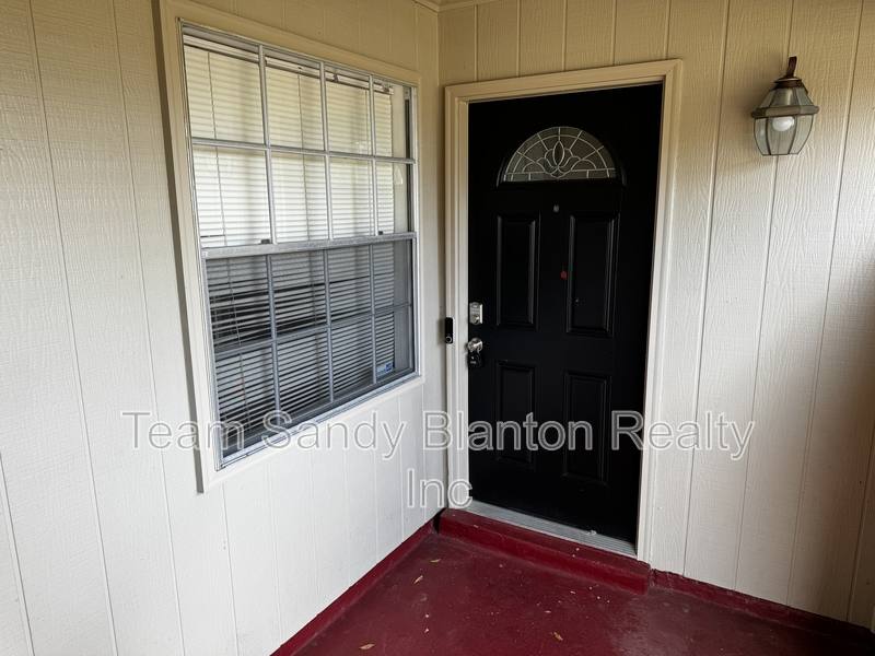 House for rent at 5941 Leesway Blvd, Pensacola, FL 32504