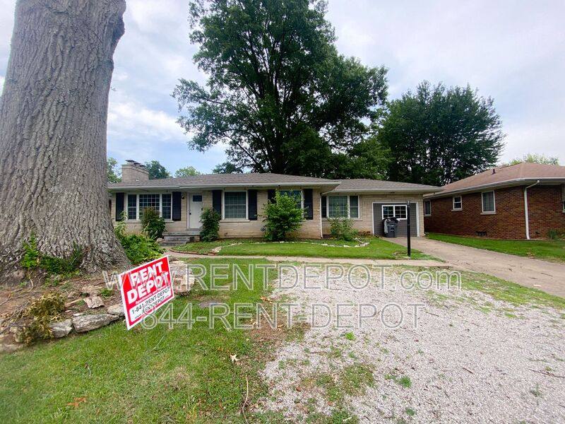 House for rent at 112 S Lincoln Park, Evansville, IN 47714