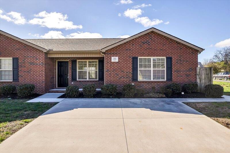 Townhouse for rent at 555 S Old Sevierville Pike #2, Seymour, TN 37865