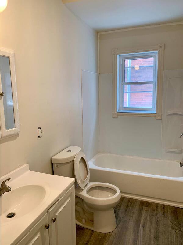 Apartment for rent at 1420 A Union Blvd #2F, Saint Louis, MO 63113