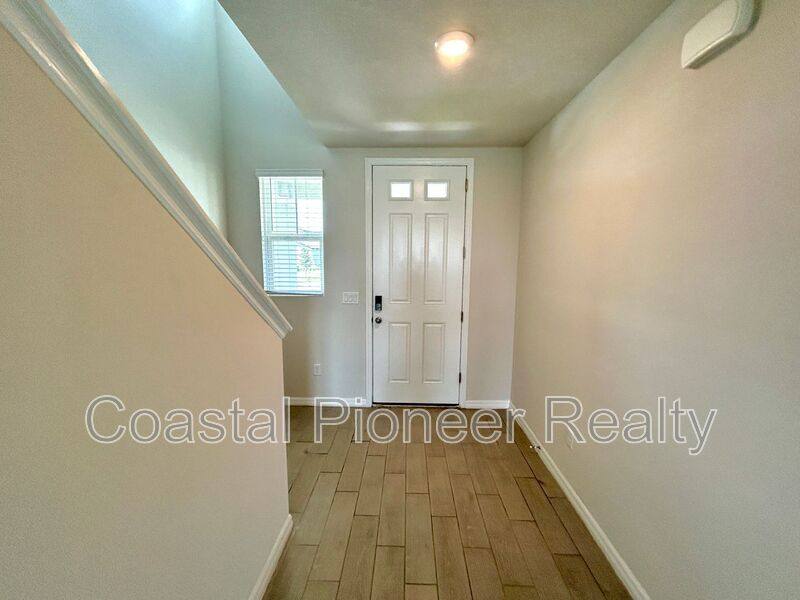 House for rent at 34751 Telluride Lane, Zephyrhills, FL 33541
