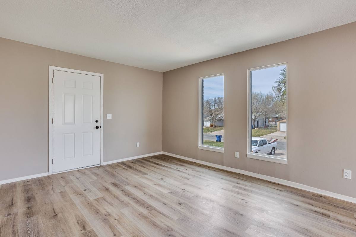 Apartment for rent at 1515 E El Monte St, Wichita, KS 67216