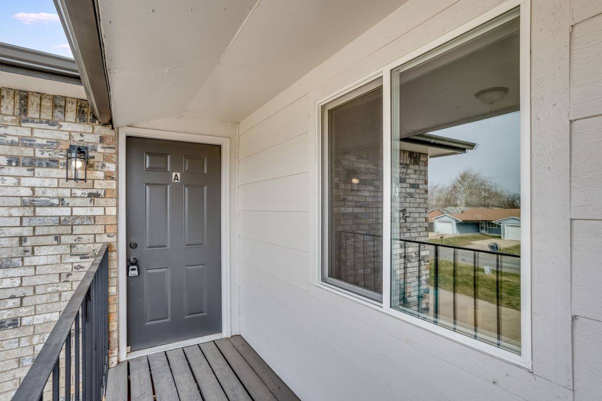Apartment for rent at 1515 E El Monte St, Wichita, KS 67216