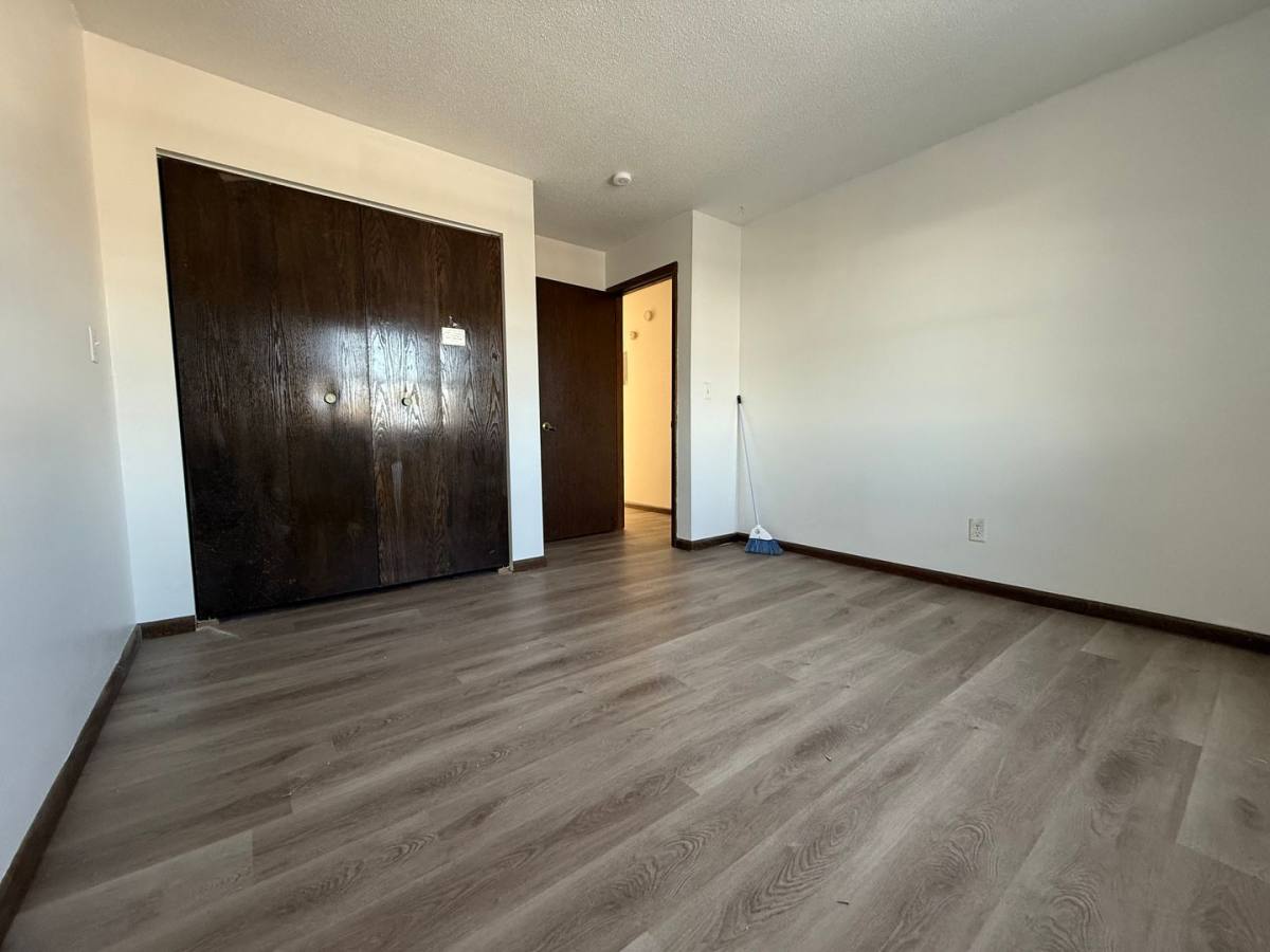 Apartment for rent at 445 California St, Hutchinson, MN 55350