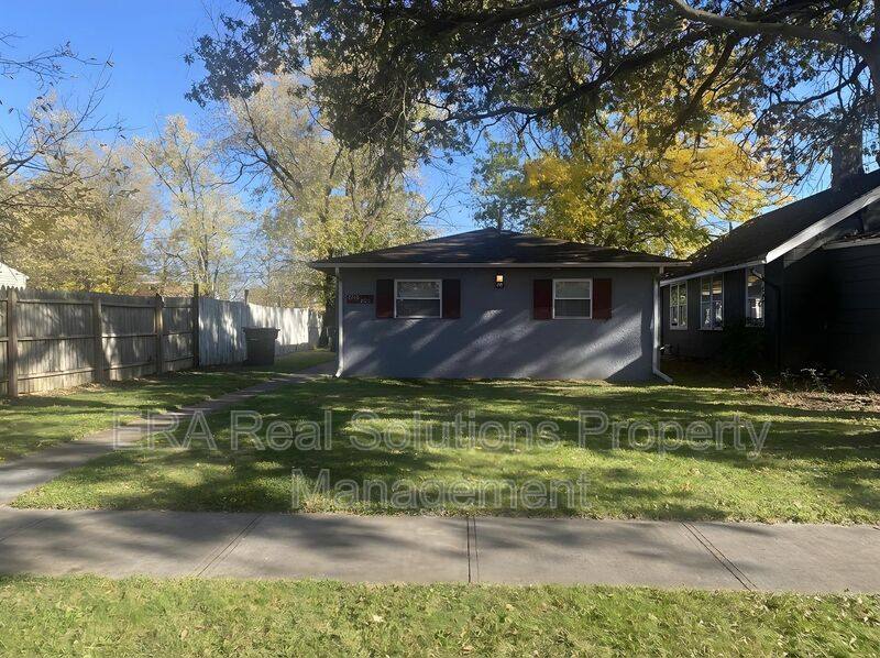Apartment for rent at 2206 McGuffey Rd, Columbus, OH 43211