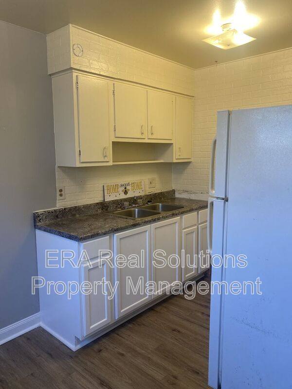 Apartment for rent at 2206 McGuffey Rd, Columbus, OH 43211