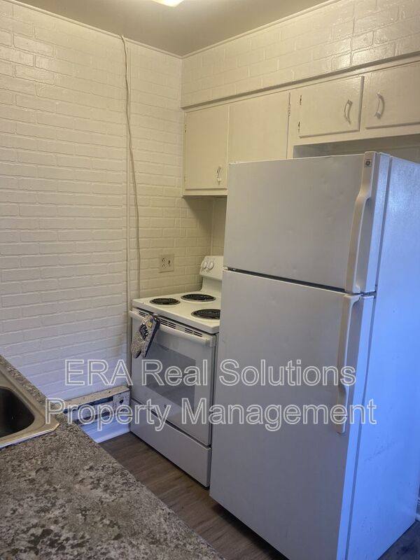 Apartment for rent at 2206 McGuffey Rd, Columbus, OH 43211