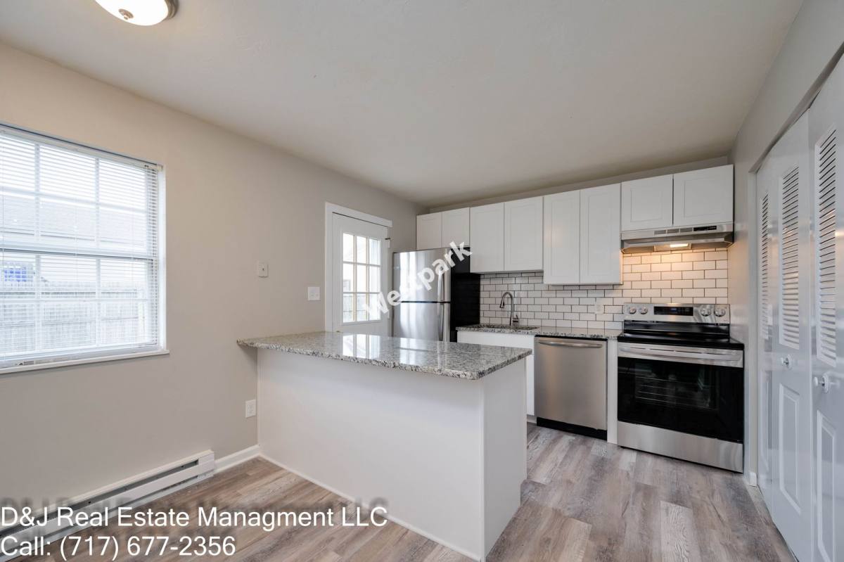 Apartment for rent at 65 N St, McSherrystown, PA 17344