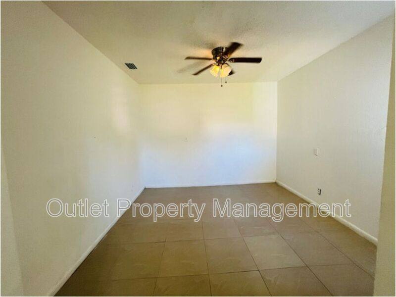 Apartment for rent at 918 E 10th St #918A, Sanford, FL 32771