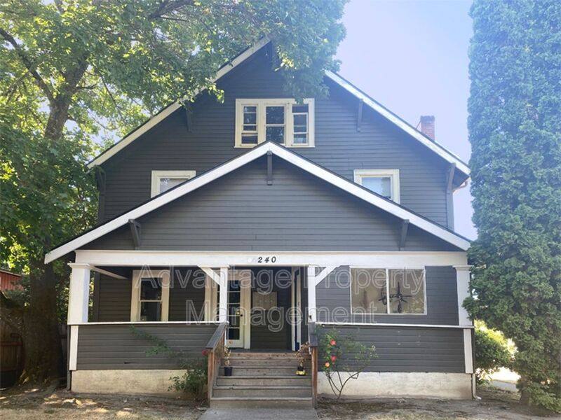 Apartment for rent at 240 NW 9th St #4, Corvallis, OR 97330