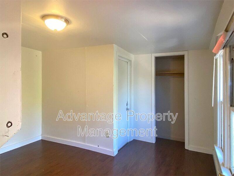 Apartment for rent at 240 NW 9th St #4, Corvallis, OR 97330