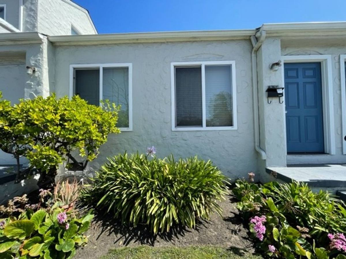 Apartment for rent at 2609 Sacramento St, Berkeley, CA 94703