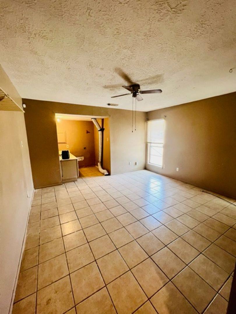 House for rent at 19502 Woodglen Dr, Katy, TX 77449