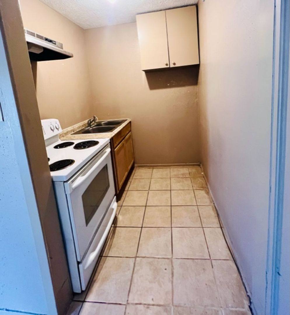House for rent at 19502 Woodglen Dr, Katy, TX 77449