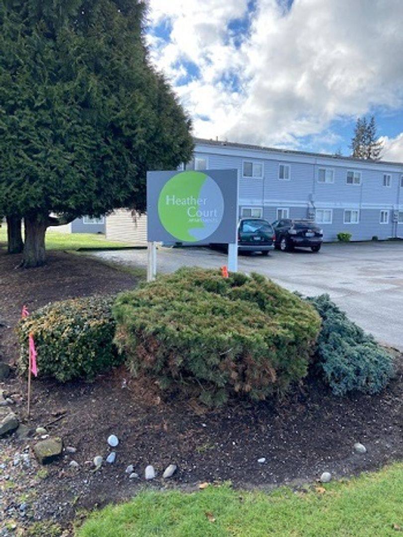 Apartment for rent at 12712 C St S, Tacoma, WA 98444