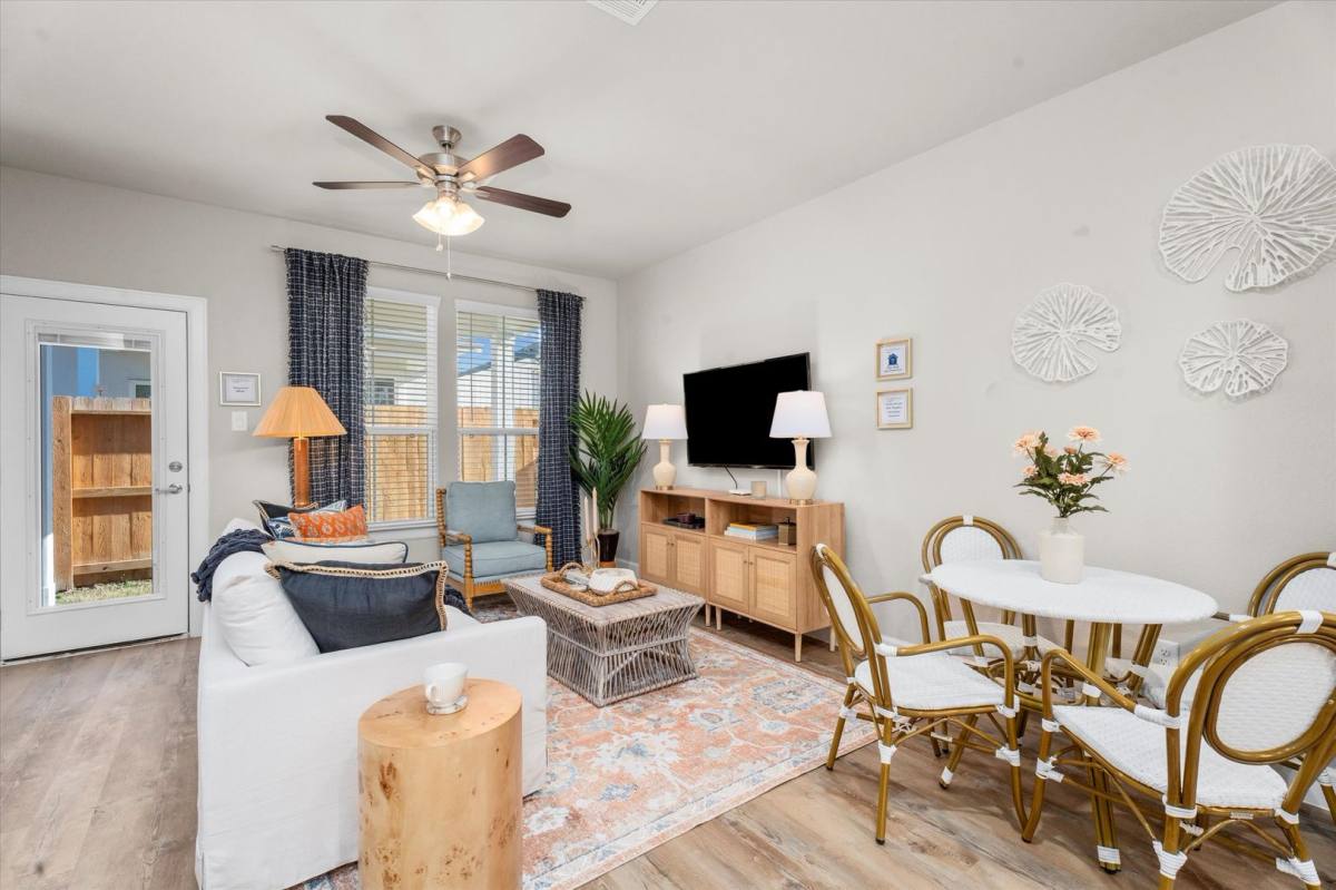 Apartment for rent at 2422 S Loop 336 W, Conroe, TX 77304