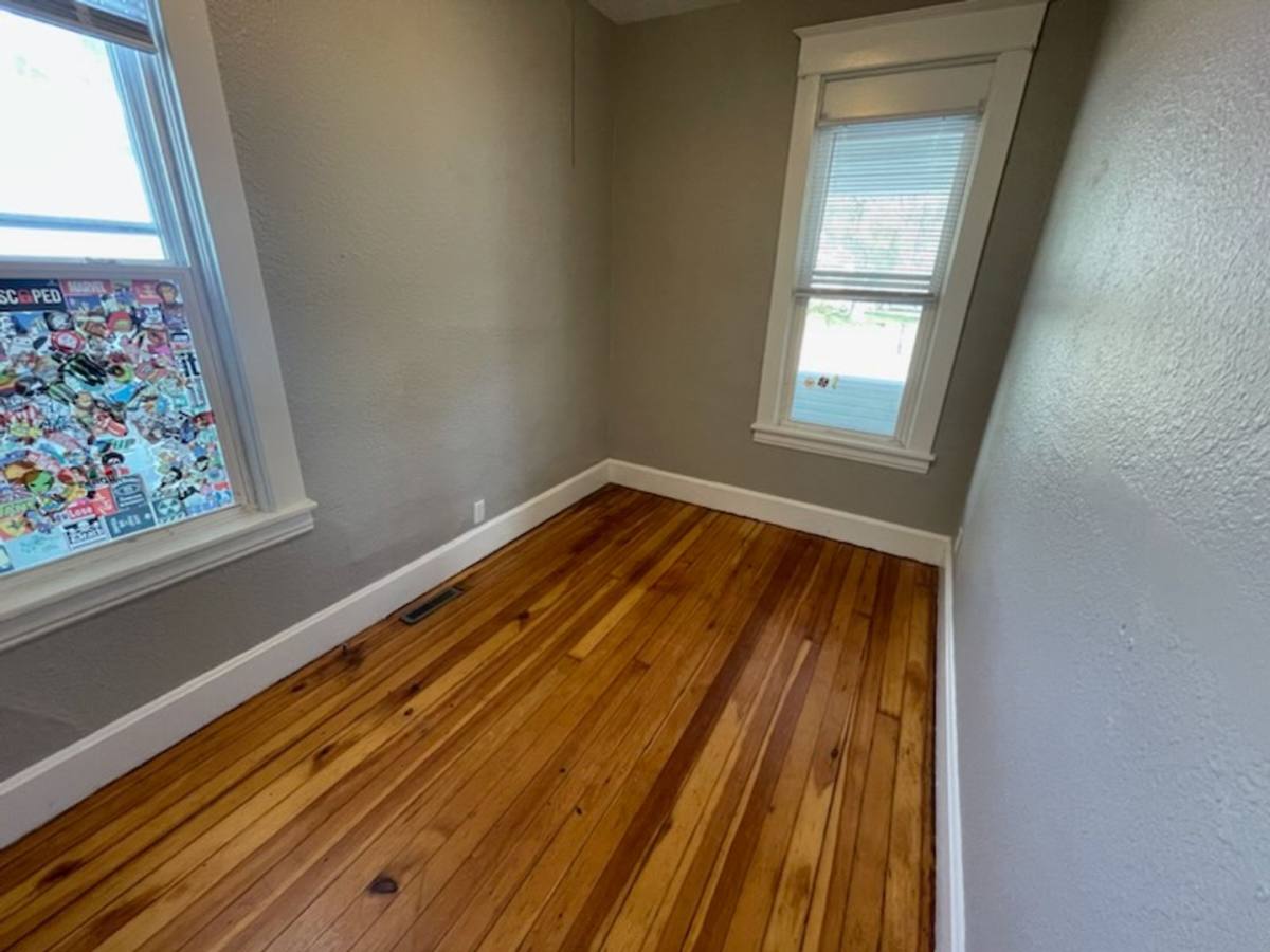 Apartment for rent at 1648 Bush Ave, Saint Paul, MN 55106