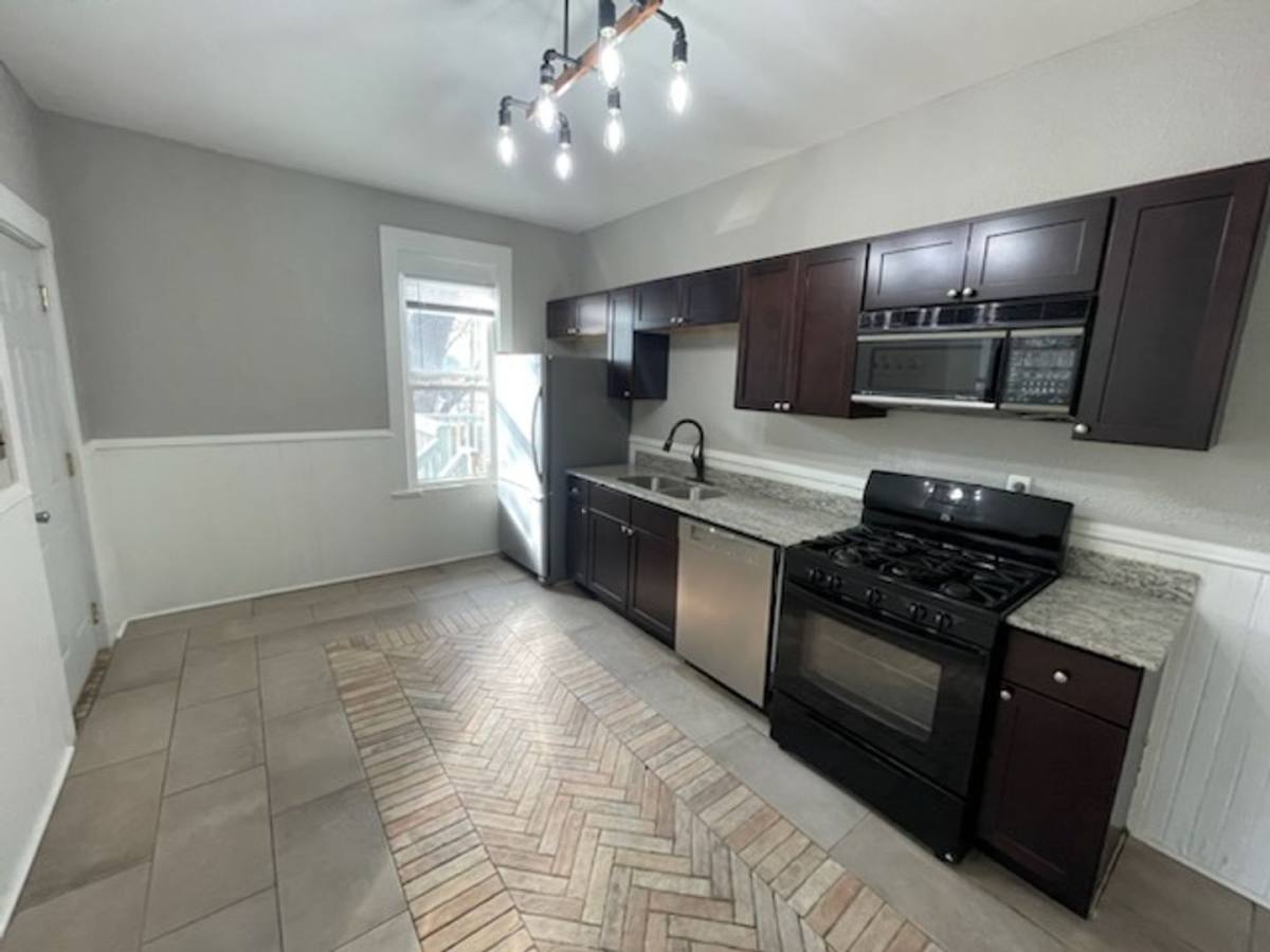 Apartment for rent at 1648 Bush Ave, Saint Paul, MN 55106