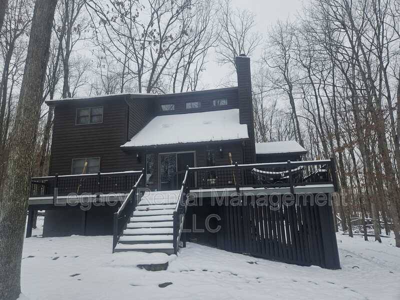 House for rent at 116 Cheyney Dr, Hazleton, PA 18202