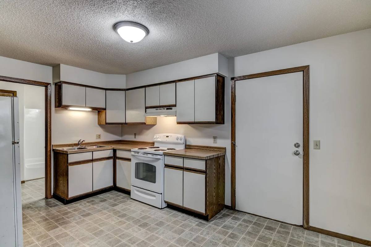 Apartment for rent at 4615 Fairfax St, Eau Claire, WI 54701
