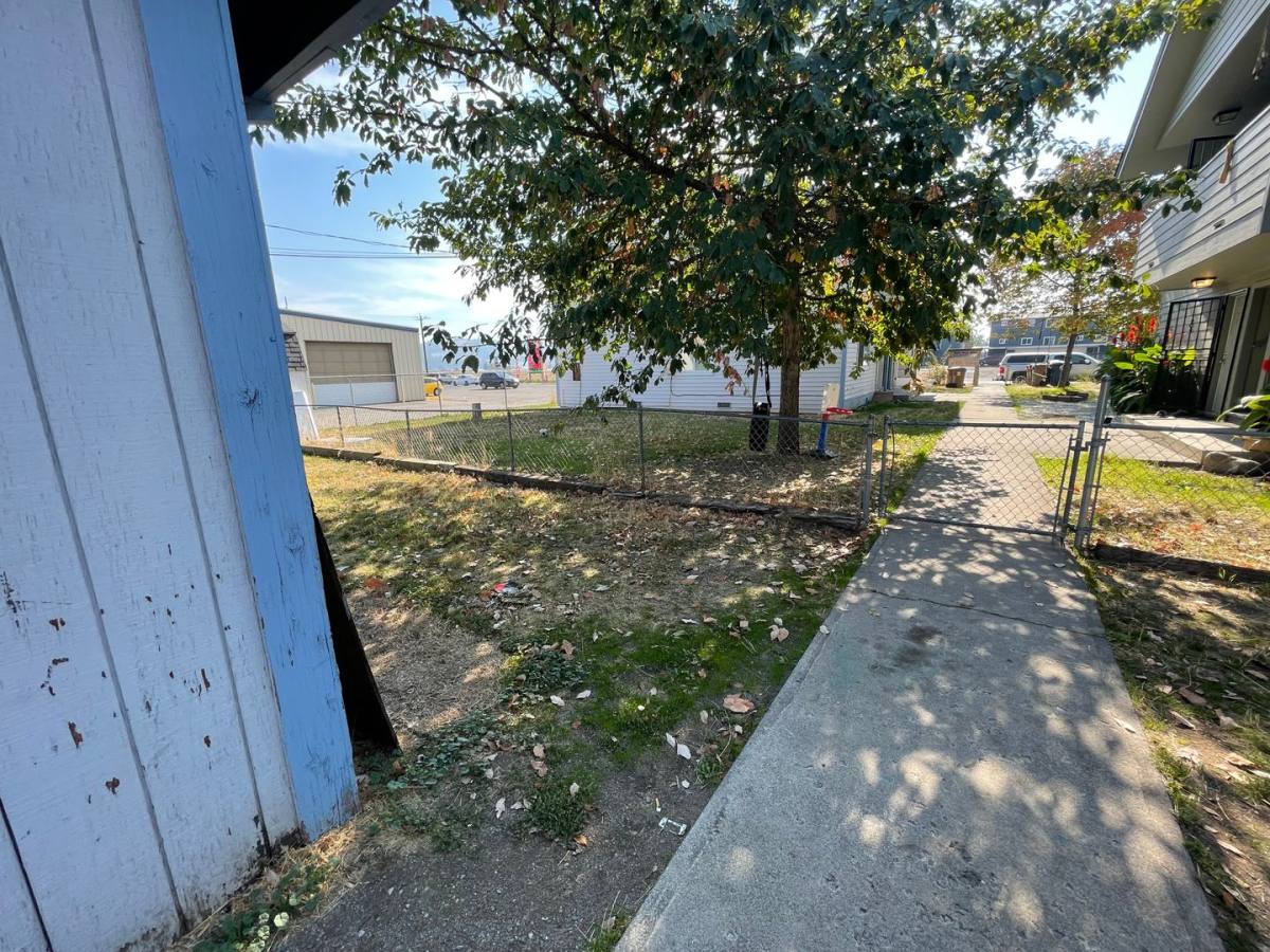 Apartment for rent at 3015 E Central Ave, Spokane, WA 99208