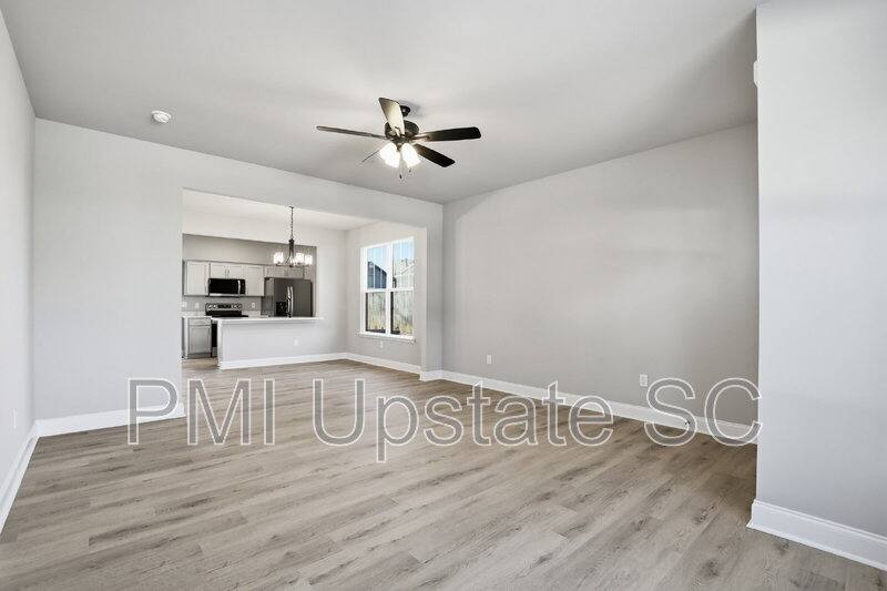 Townhouse for rent at 109 Virginia Ave, Greenville, SC 29611