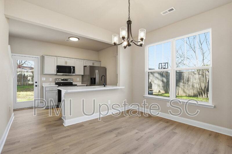 Townhouse for rent at 109 Virginia Ave, Greenville, SC 29611