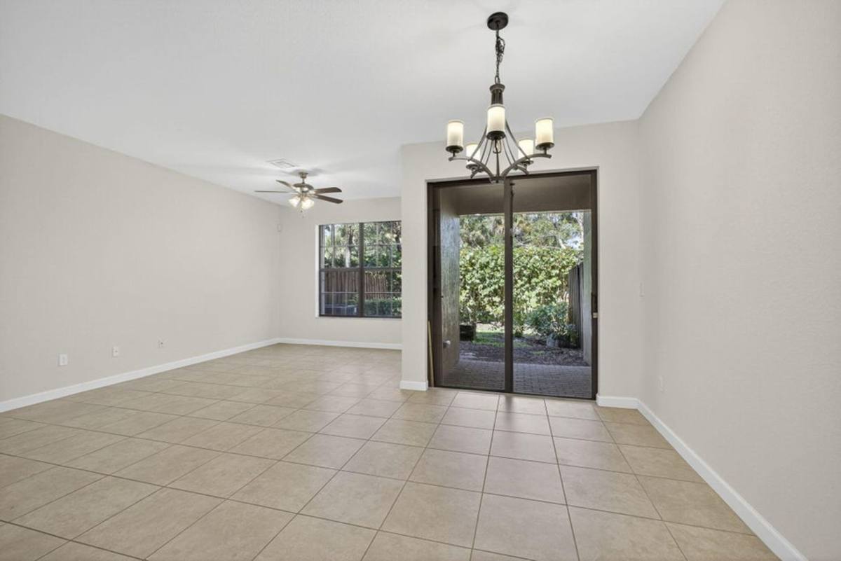 House for rent at 10348 Wellington Parc Dr, Lake Worth, FL 33449