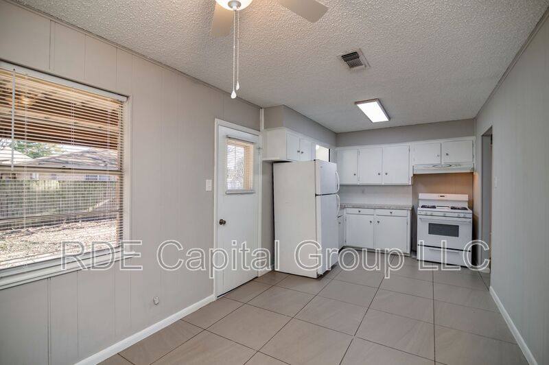 House for rent at 502 Brown St, Waxahachie, TX 75165
