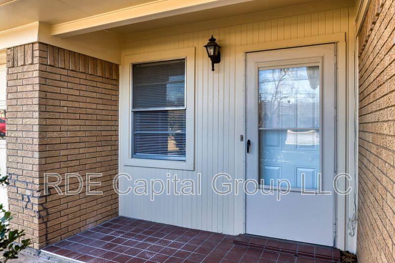 House for rent at 502 Brown St, Waxahachie, TX 75165