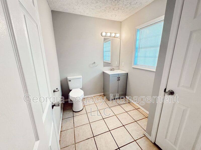 Apartment for rent at 896 Campbell St #A5, Cleveland, GA 30528