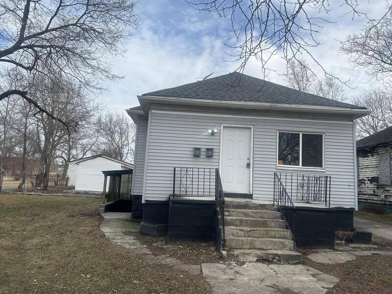 Apartment for rent at 1531 Taney Place, Gary, IN 46404