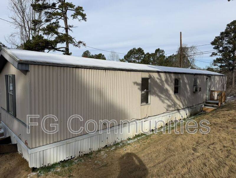 House for rent at 109 Tinsley Heights Dr, Spartanburg, SC 29303