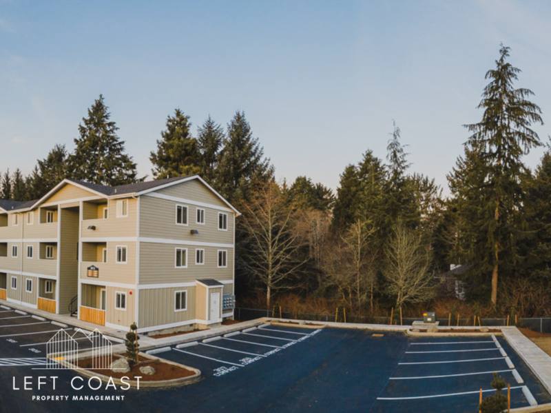 Apartment for rent at 3031 NE W Devils Lake Rd, Lincoln City, OR 97367