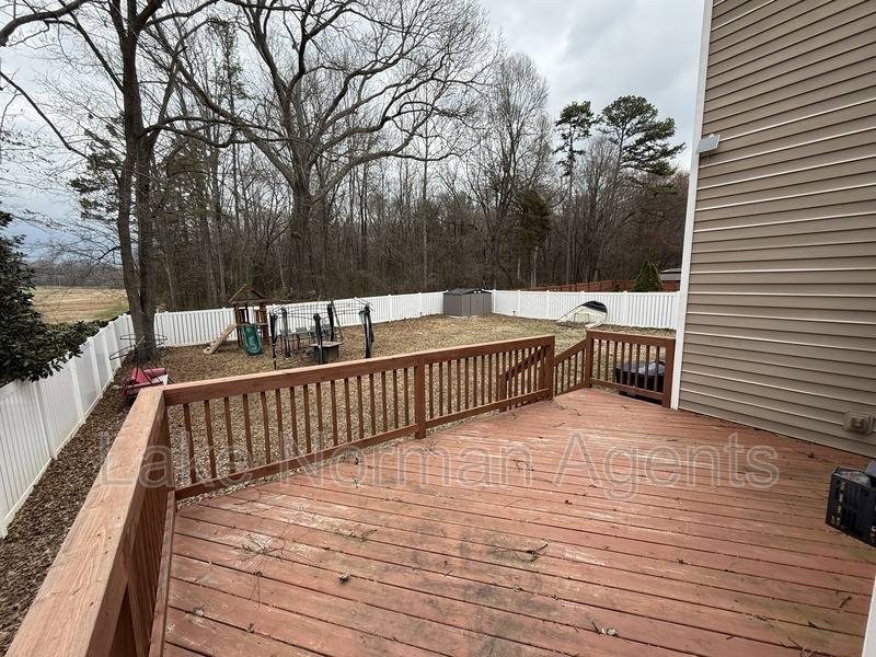 House for rent at 15622 Troubadour Lane, Huntersville, NC 28078