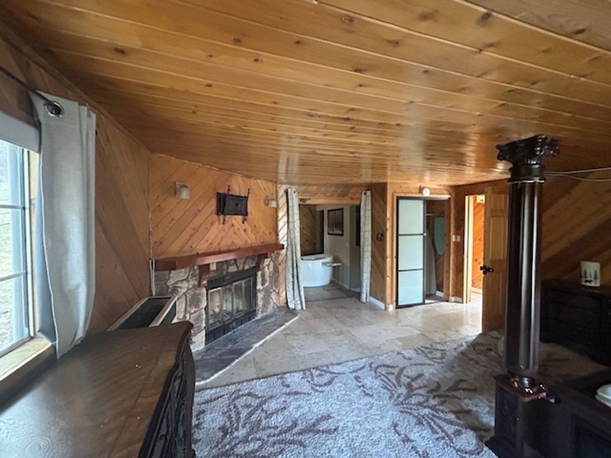 House for rent at 716 Barret Way, Big Bear City, CA 92314
