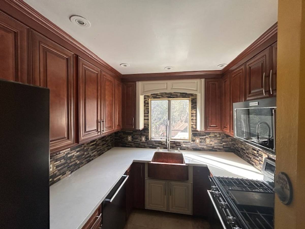 House for rent at 716 Barret Way, Big Bear City, CA 92314
