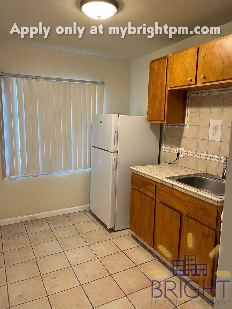 D Street, 2812 D St, Sacramento, CA 95816 - Apartment for Rent - Image 10