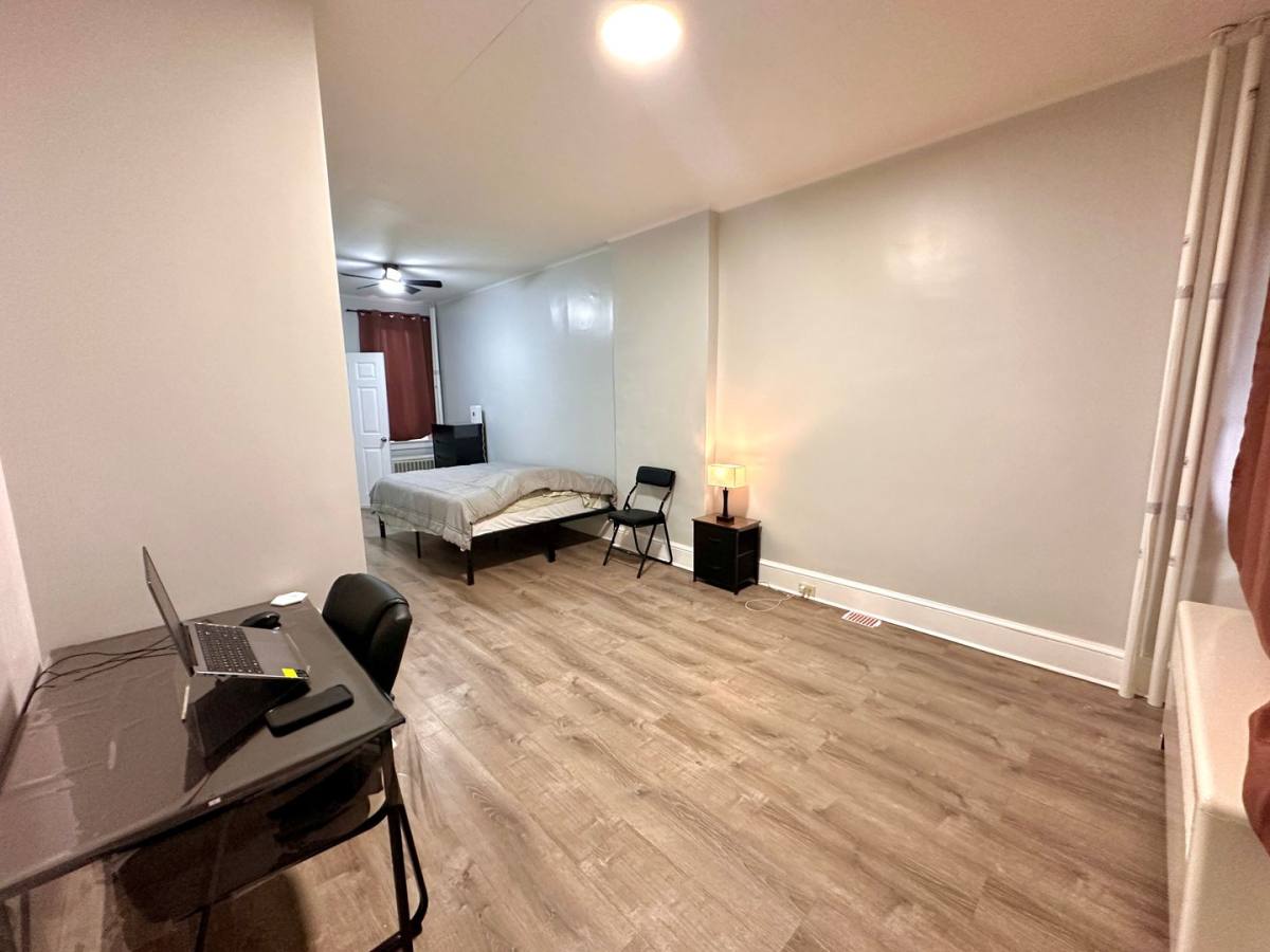 Townhouse for rent at 546 N 11th St, Reading, PA 19604