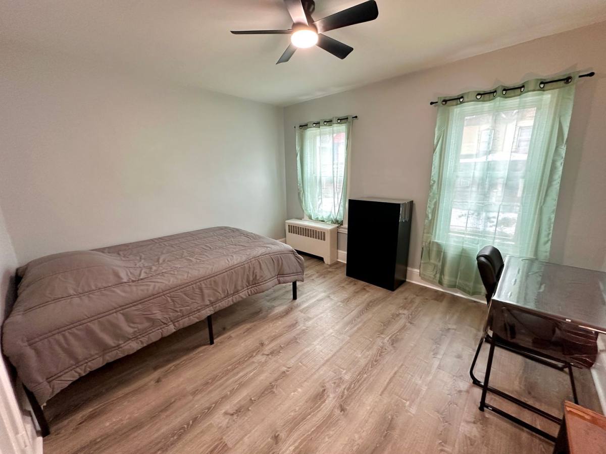 Townhouse for rent at 546 N 11th St, Reading, PA 19604