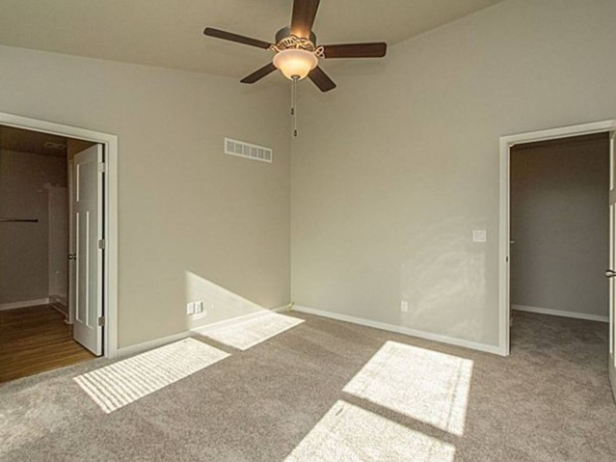 Townhouse for rent at 1598 SW Twin Gates Dr, Ankeny, IA 50023